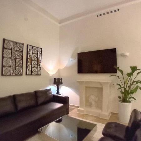 Bari Downtown Luxury Apartment 외부 사진